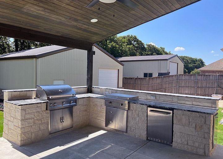 AUSTIN STONE, GRANITE COUNTER
