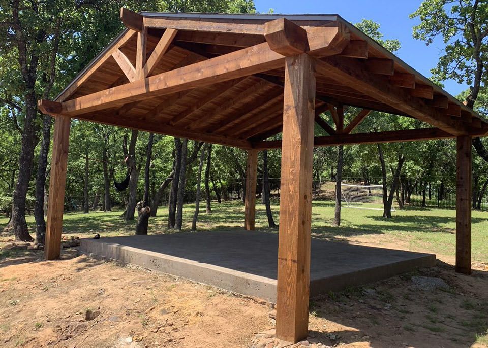 OPEN GABLE, EXPOSED BEAM