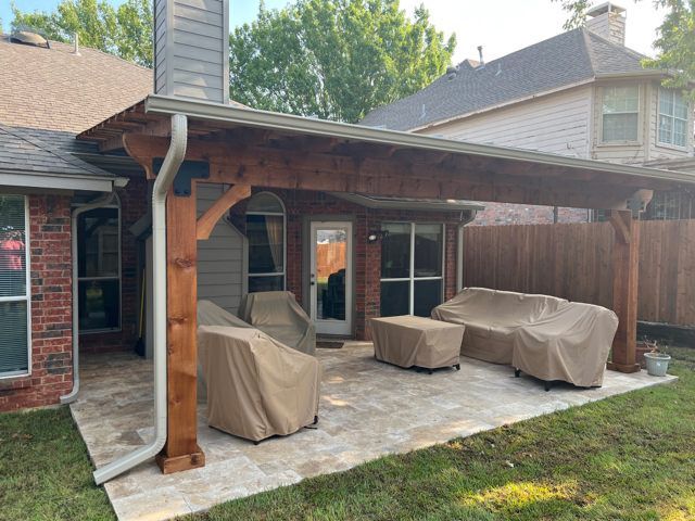 TRADITIONAL PERGOLA W/ HERCULES ROOF