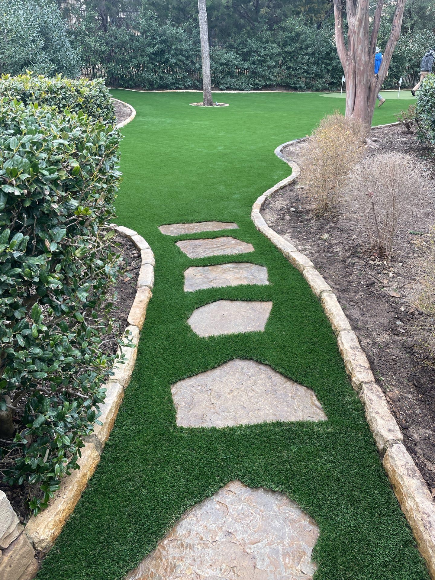 PUTTING GREEN, STEPPING STONES