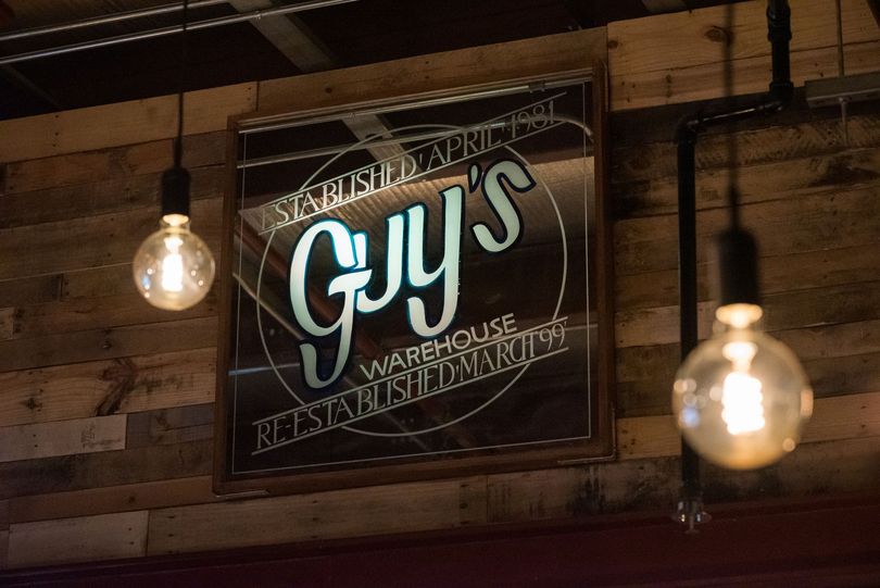 Guy's Party Center