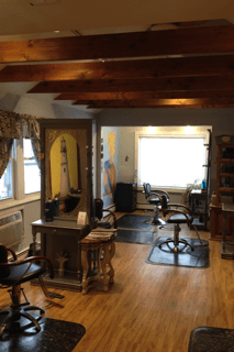 hair-wharf-interior-photo