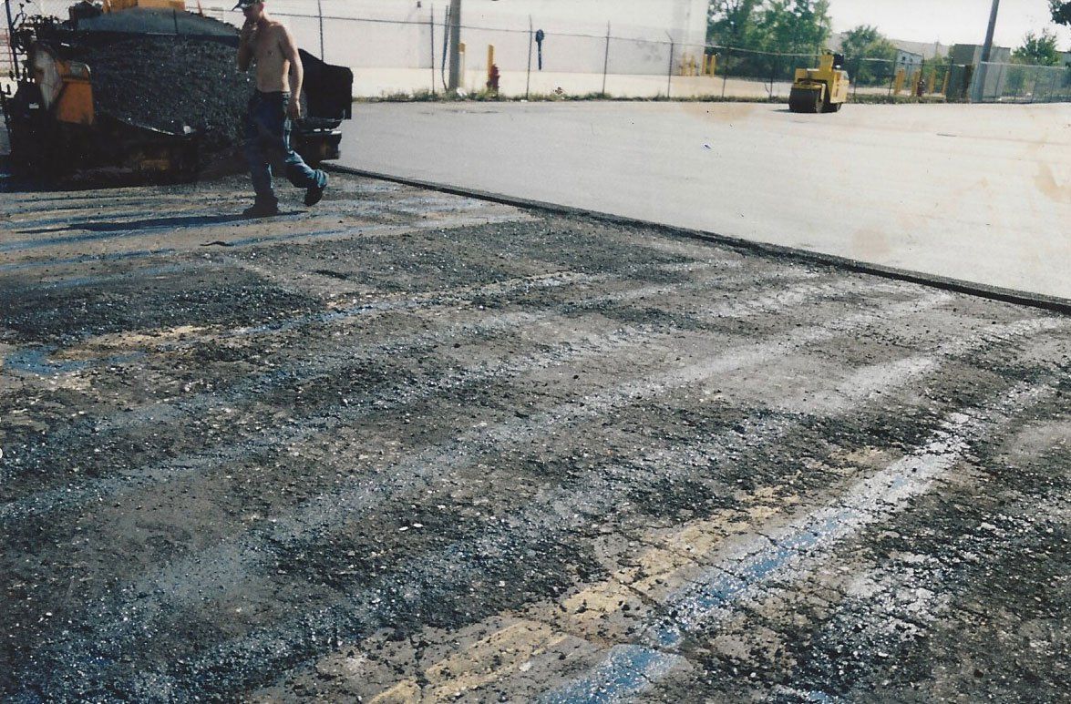 Asphalt Paving Service