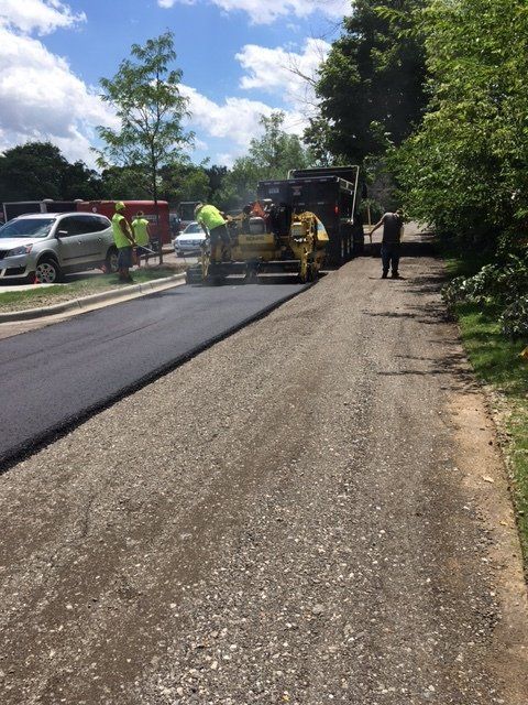 Asphalt Paving Service