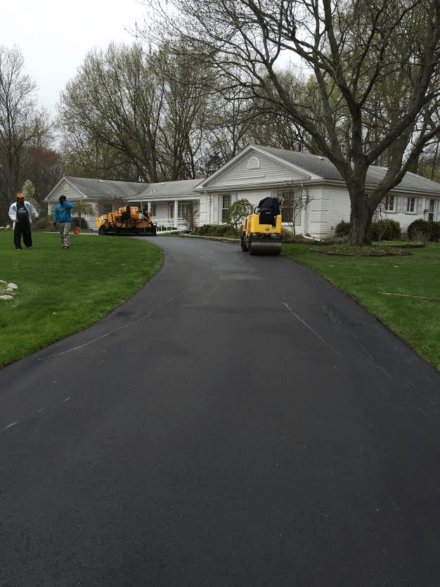 Asphalt Paving Service