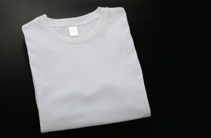 fold white T-shirt