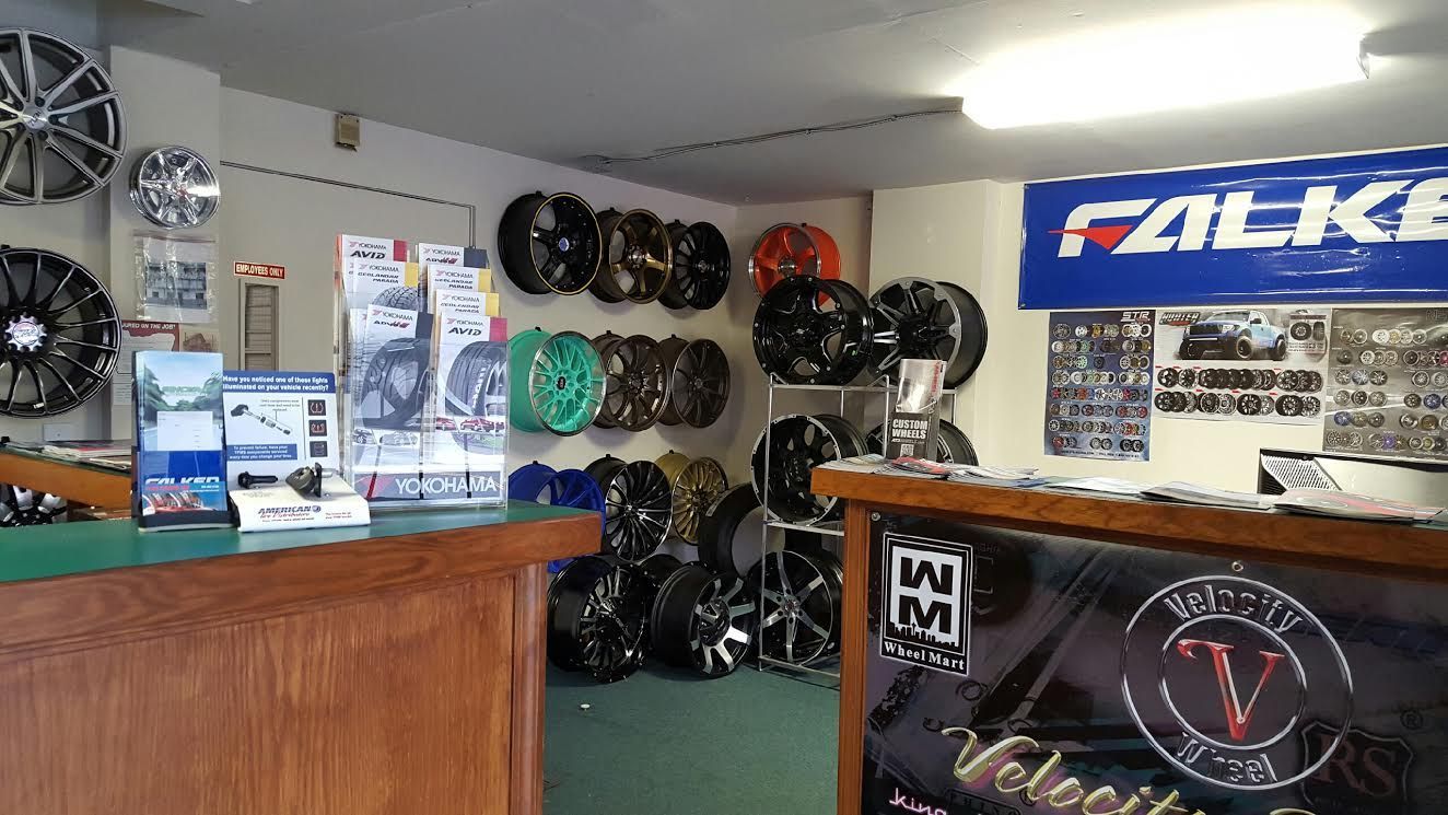 A store with a sign that says falke on it