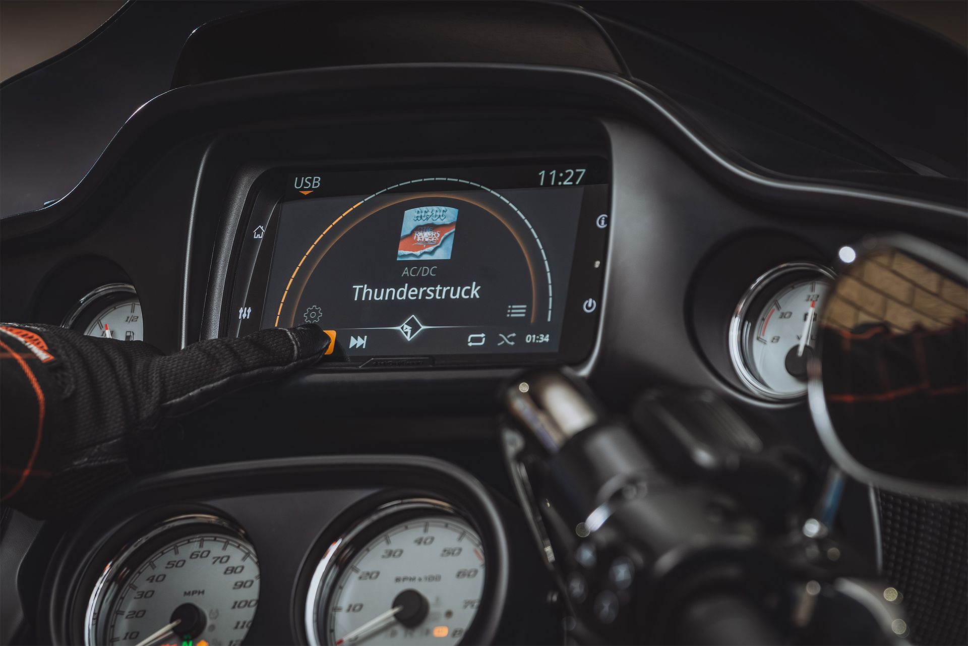 Motorcycle audio screen