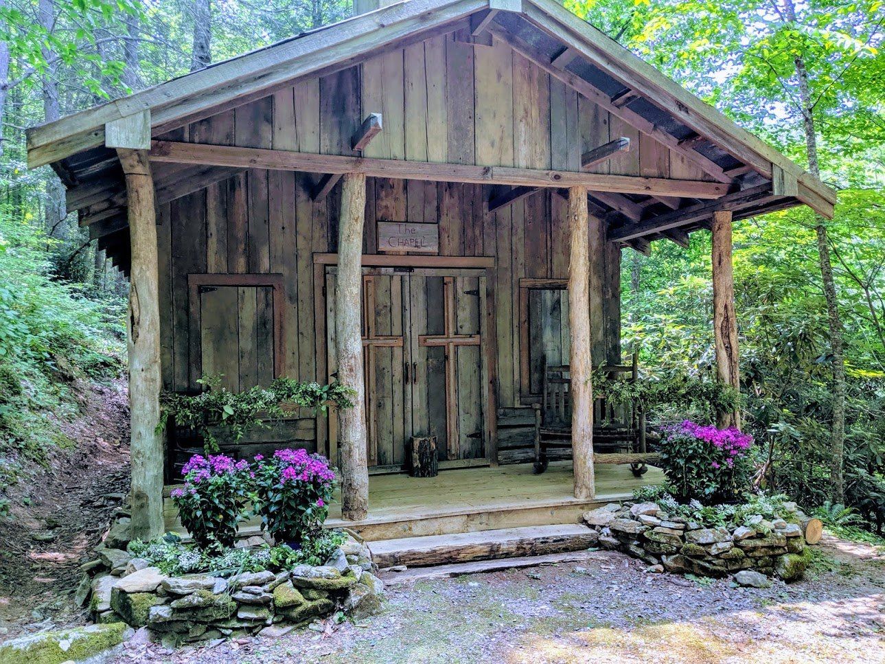 Hawthorn Haven Cabins & Chapel