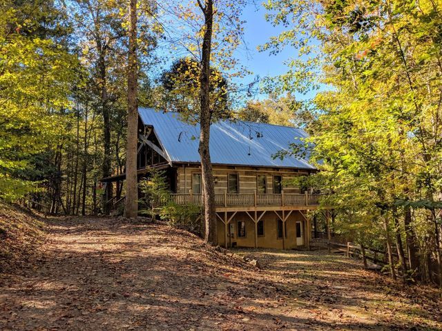 Hawthorn Haven Cabins & Chapel