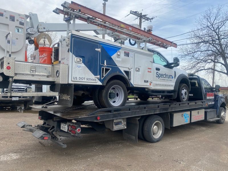 Commercial towing