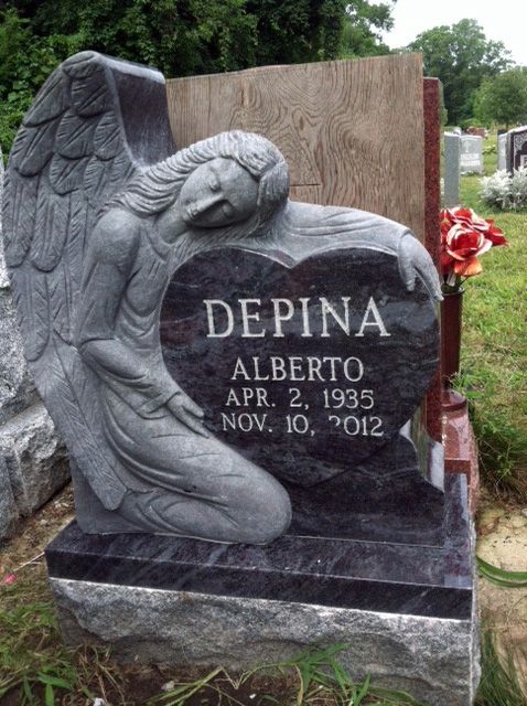 Depina Alberto Monument