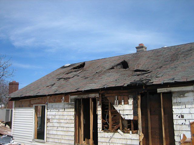 Provide Emergency Board Up Services