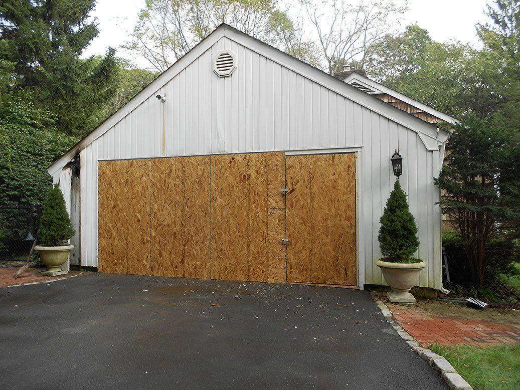 Provide Emergency Board Up Services