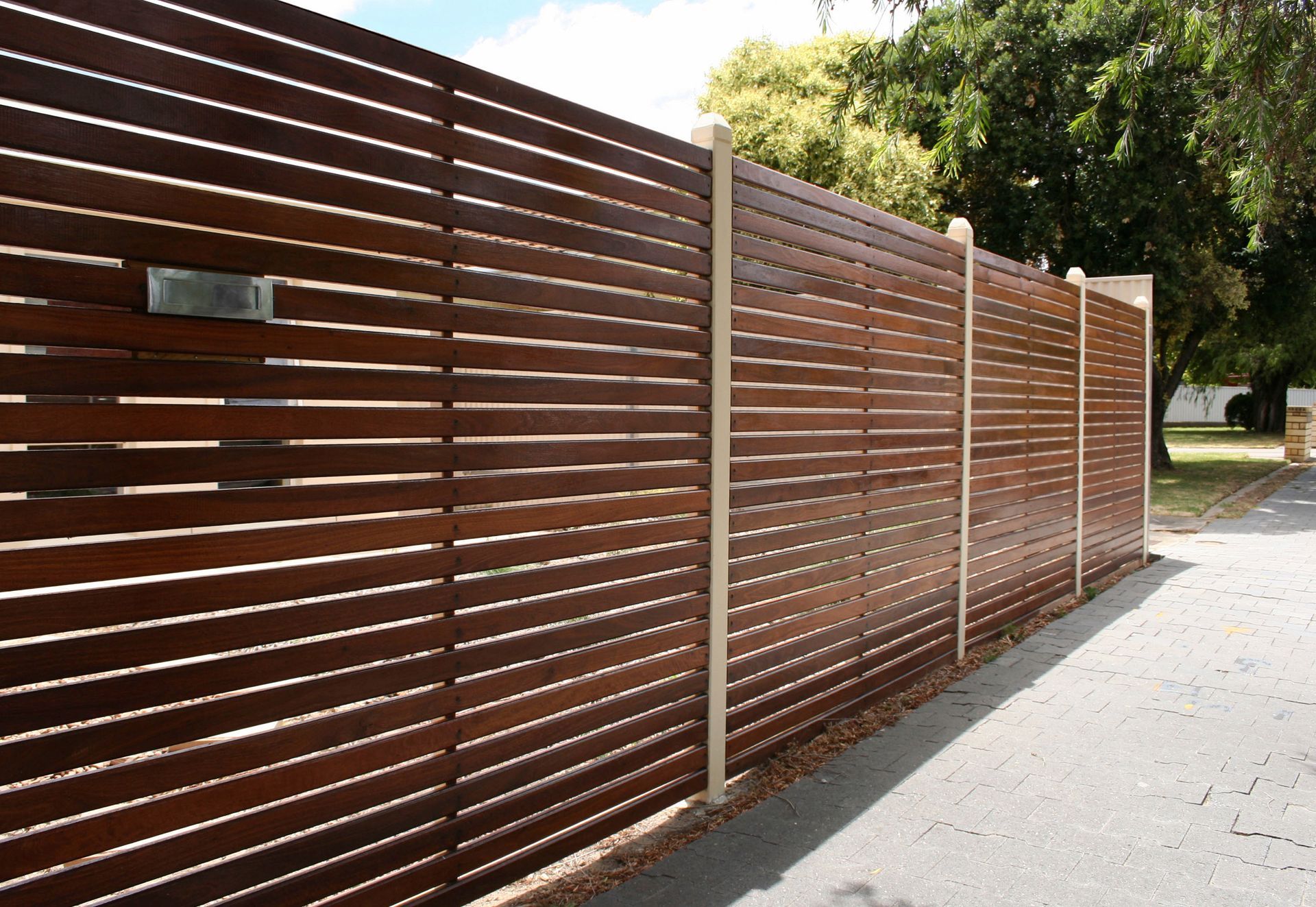 fence staining services