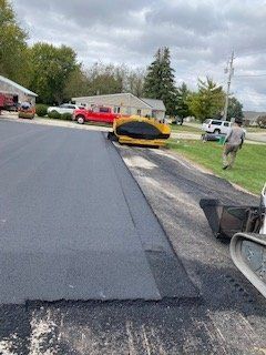 Commercial asphalting services