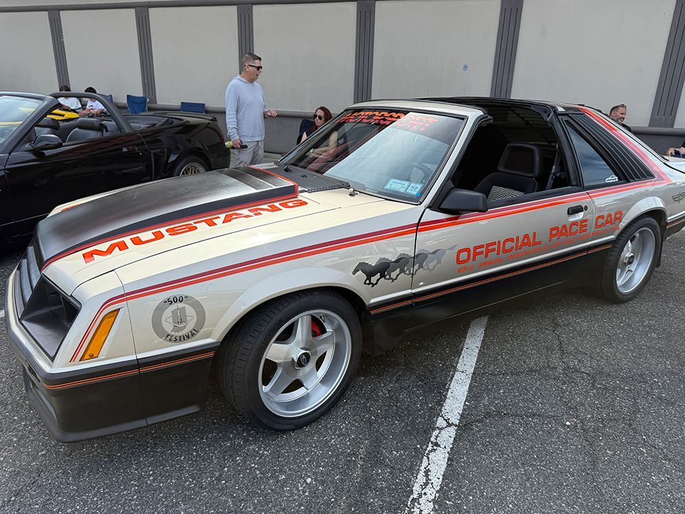 Silver and black Mustang 