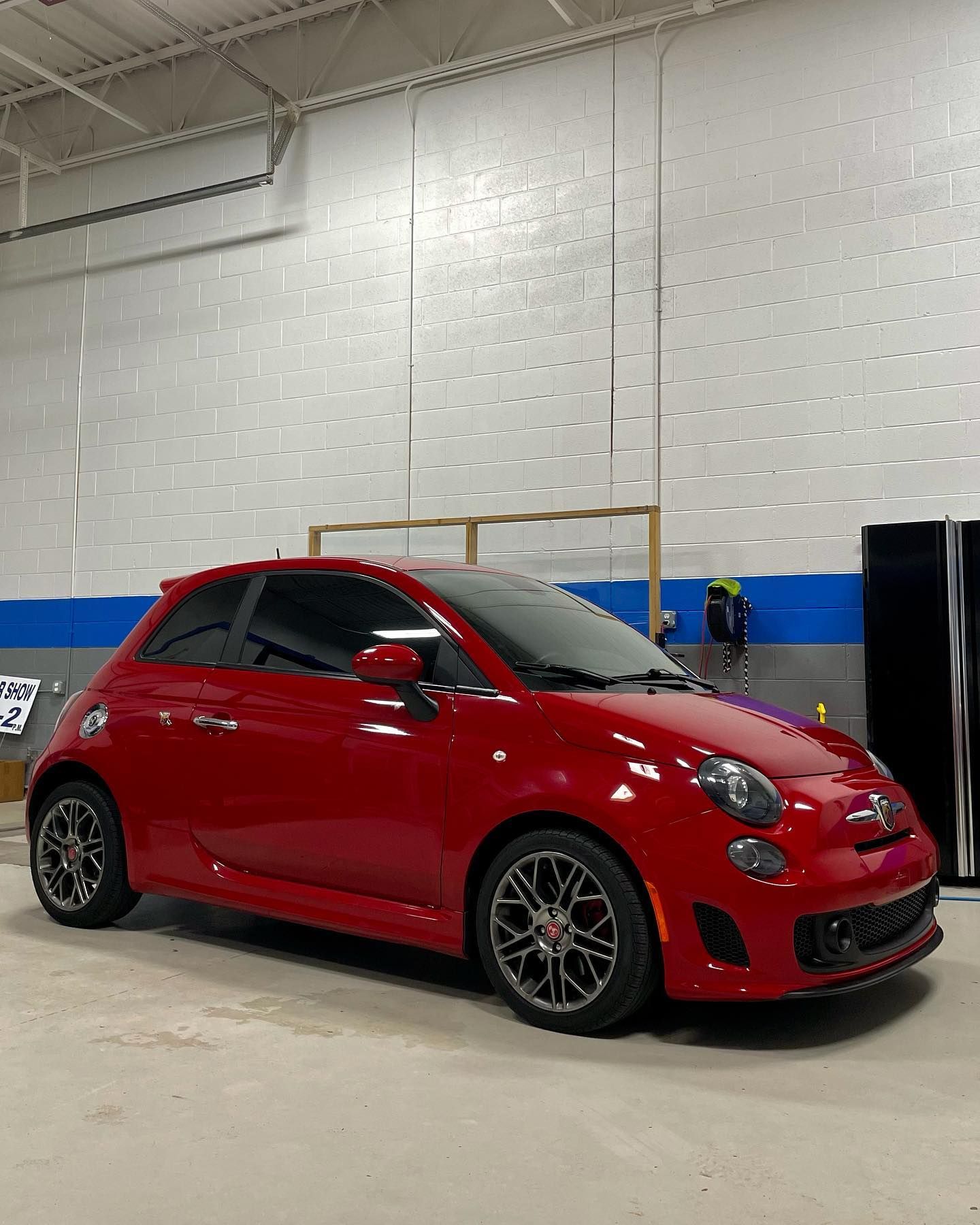 red car tinting service