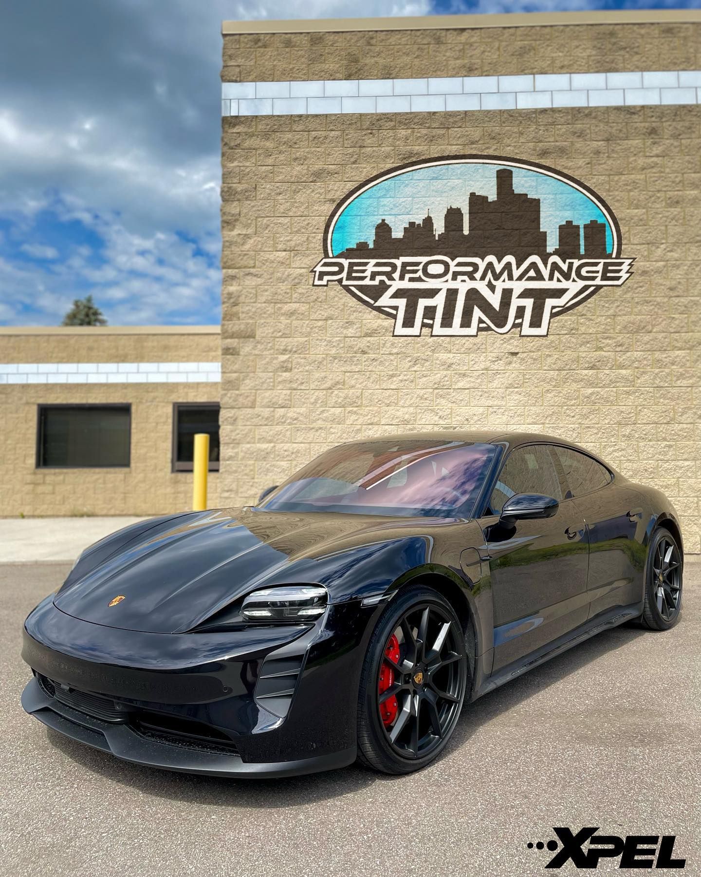 Auto tinting service