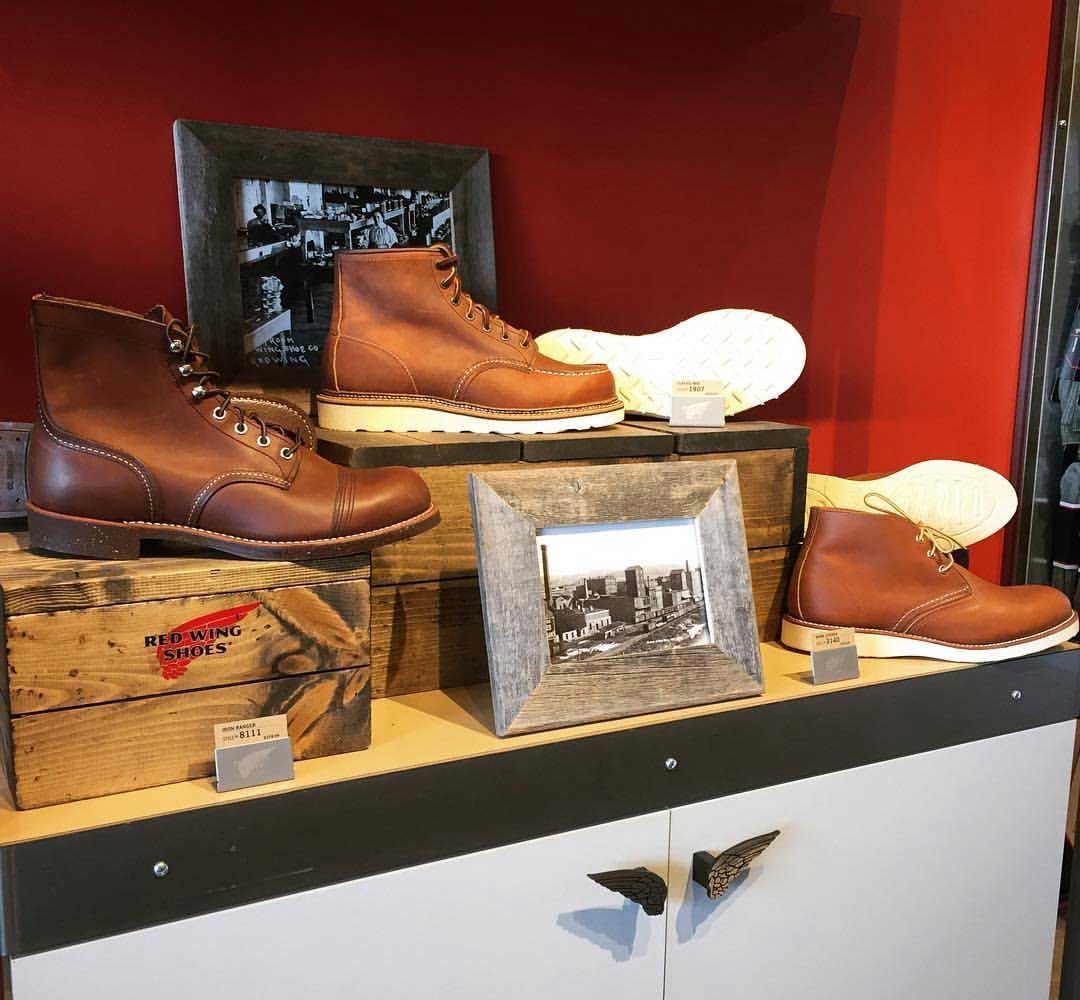 Gray background with the words 