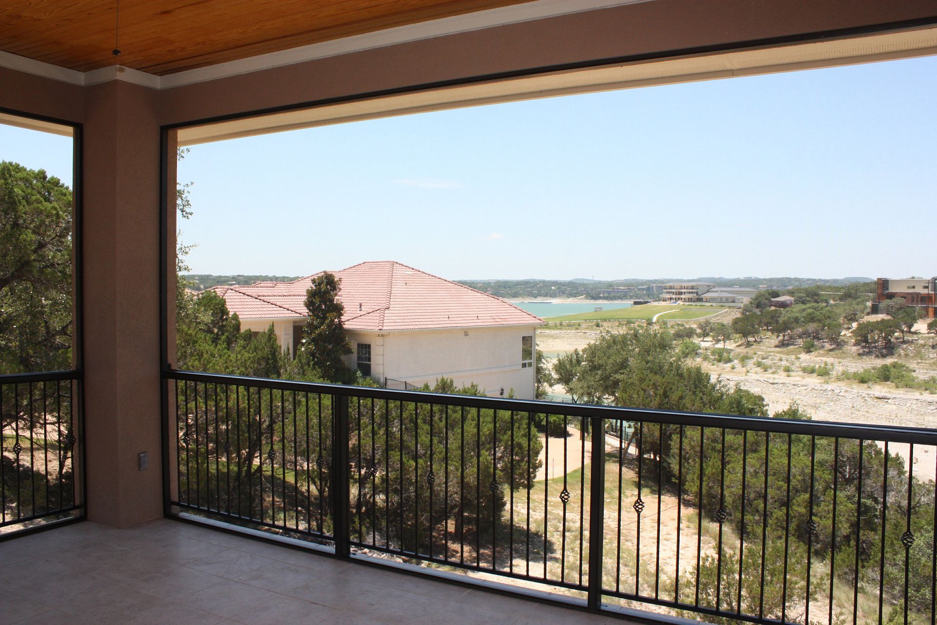 Screen room installation