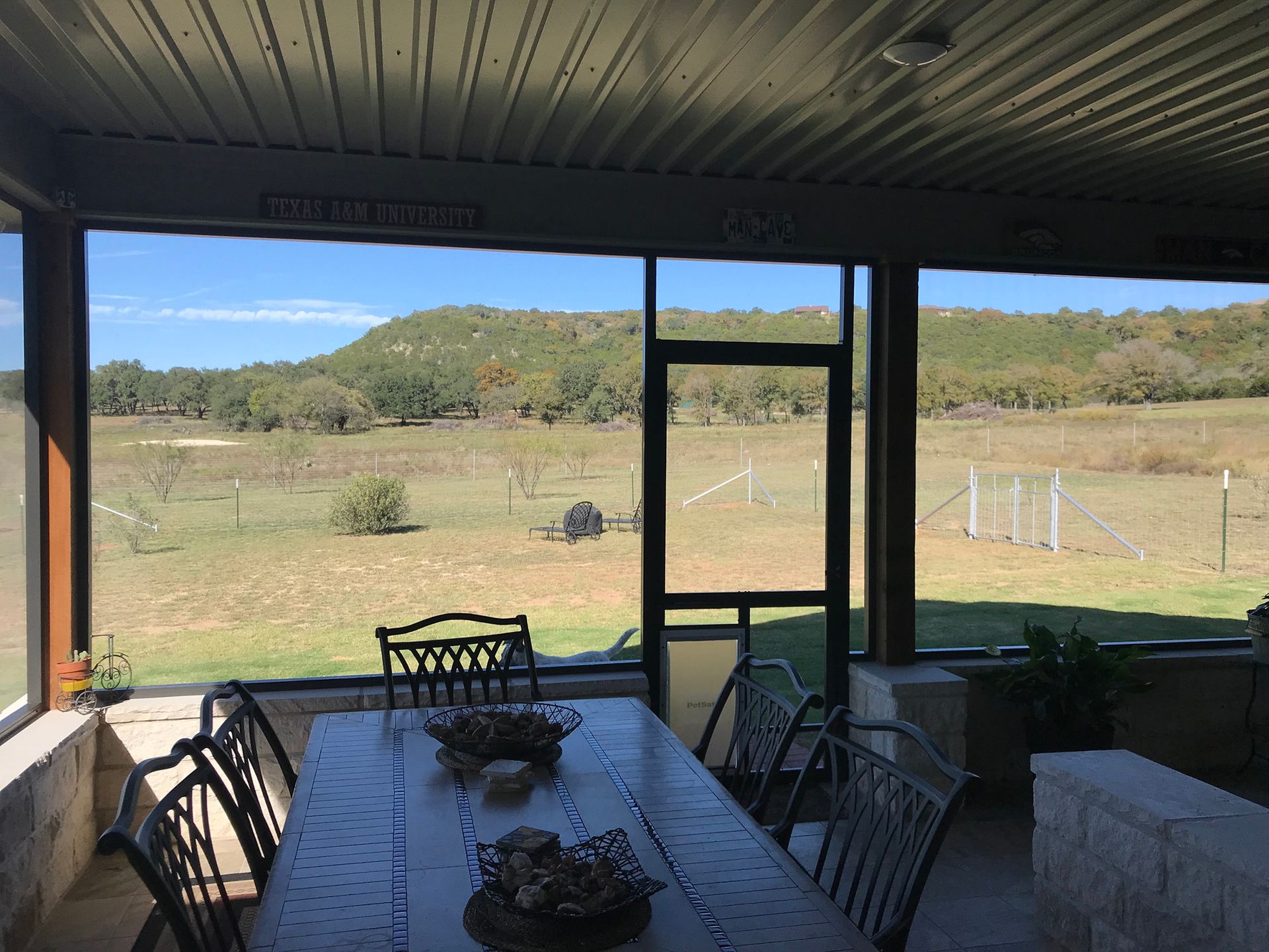 Screen room installation