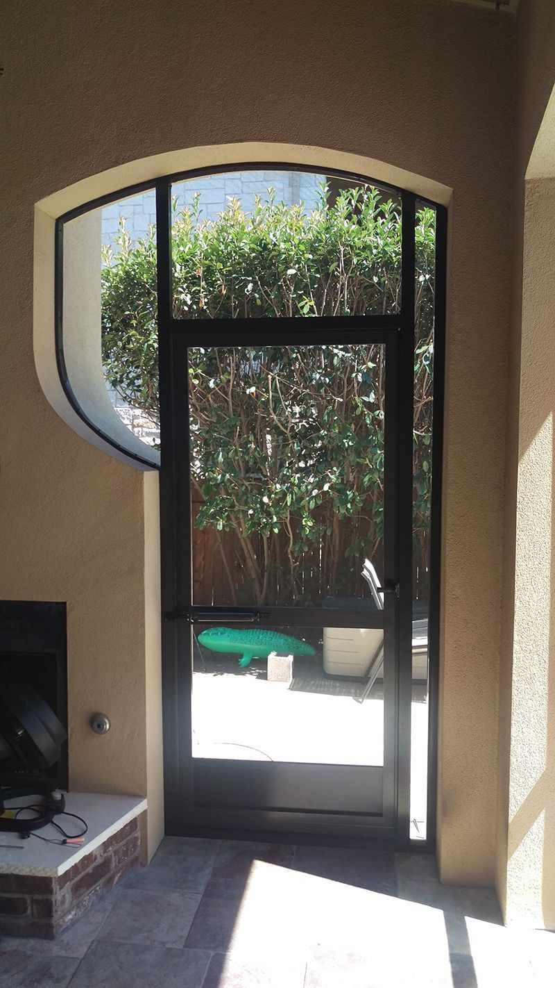 Screen room installation