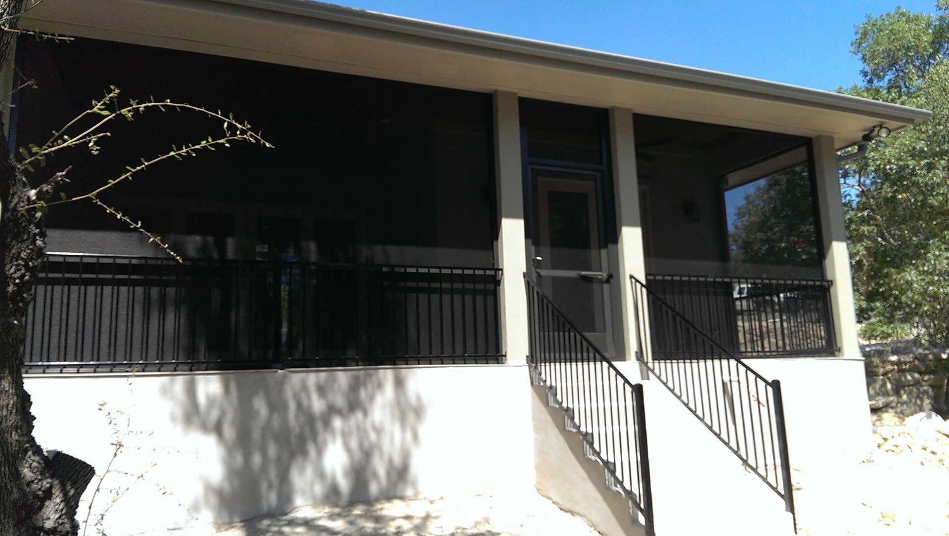 Screen room installation