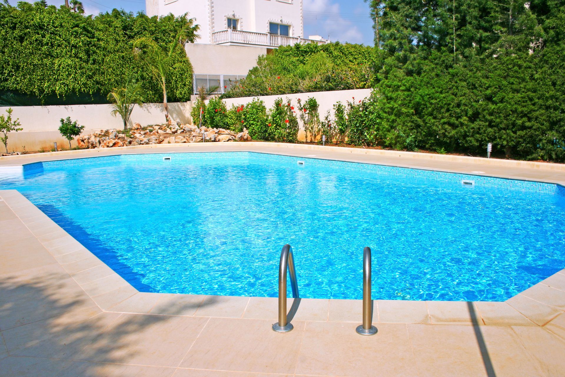 Factors to Consider When Designing Your Swimming Pool