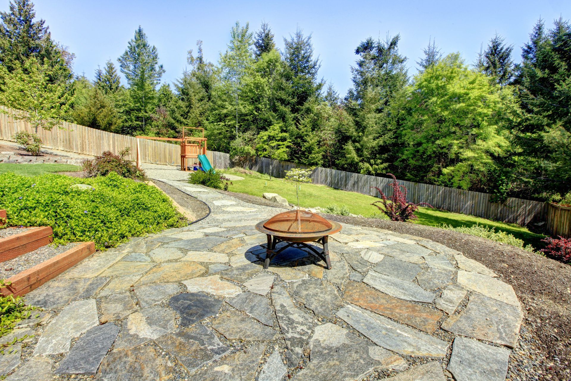hardscaping contractors