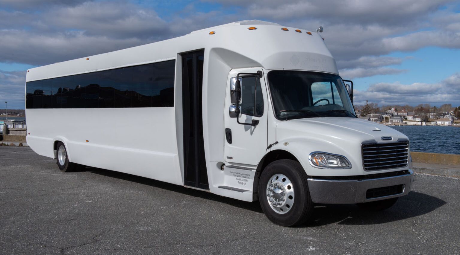 limo and party bus service providence ri