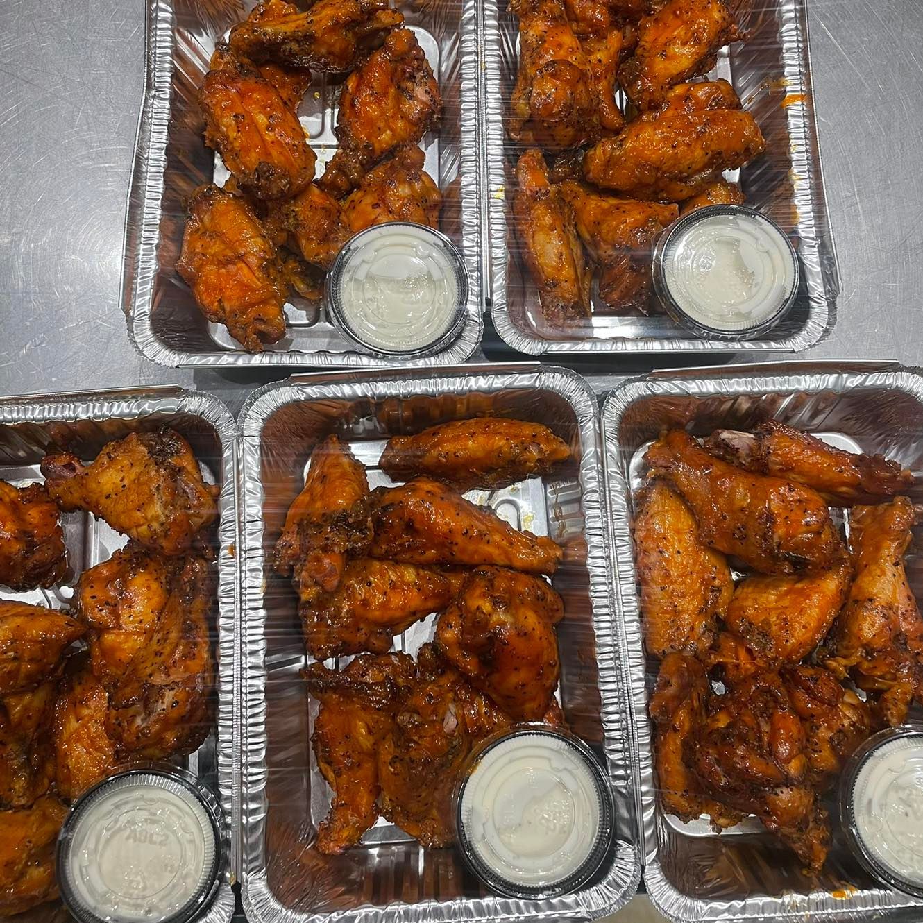 Chicken wings with dips