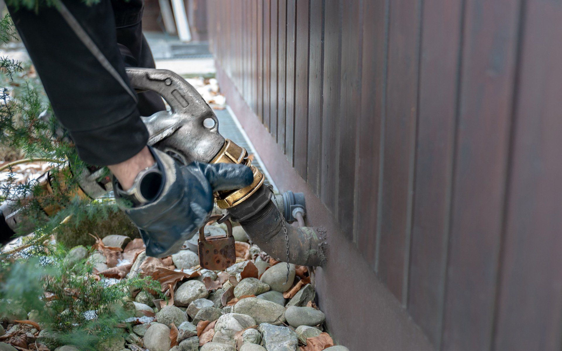 Heating oil delivery