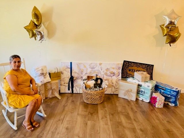 lady  in yellow dress