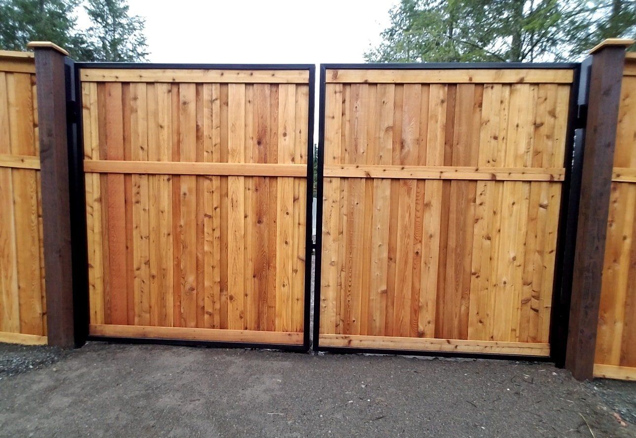 Cedar Fencing