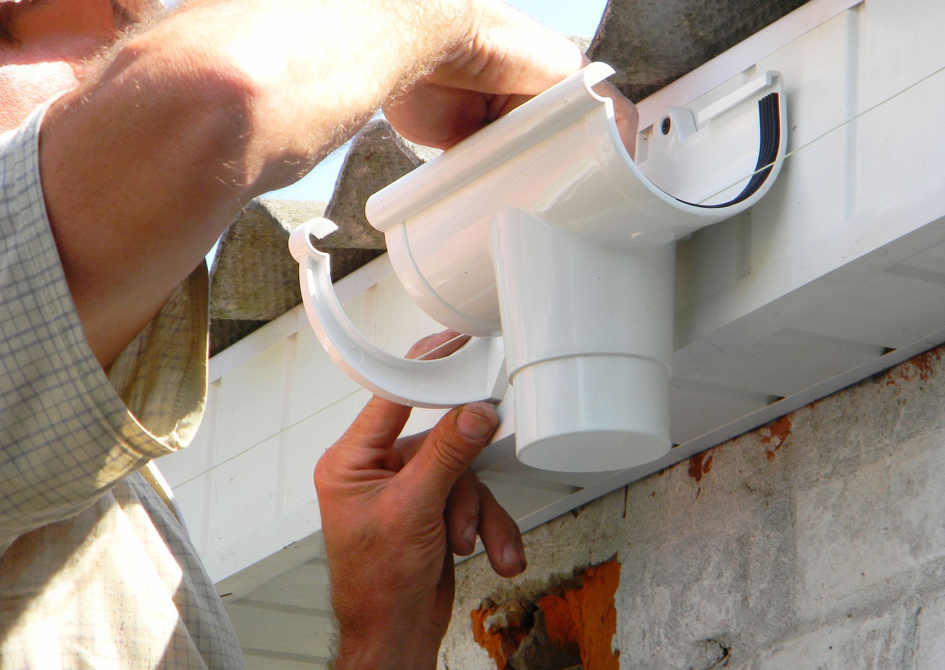 Gutter Company Holden, MA | House Hangers Gutters, LLC
