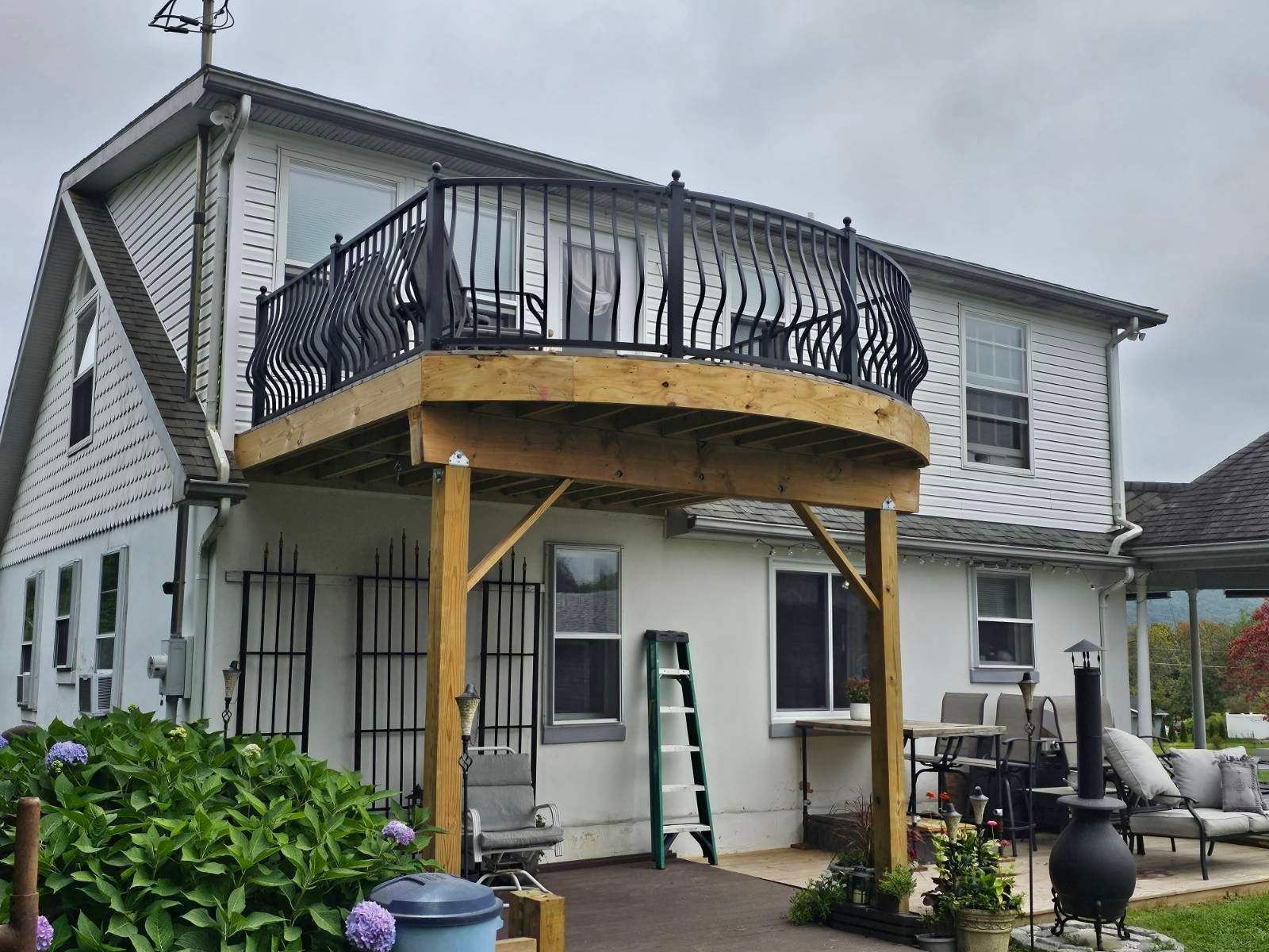 Deck and porch railings