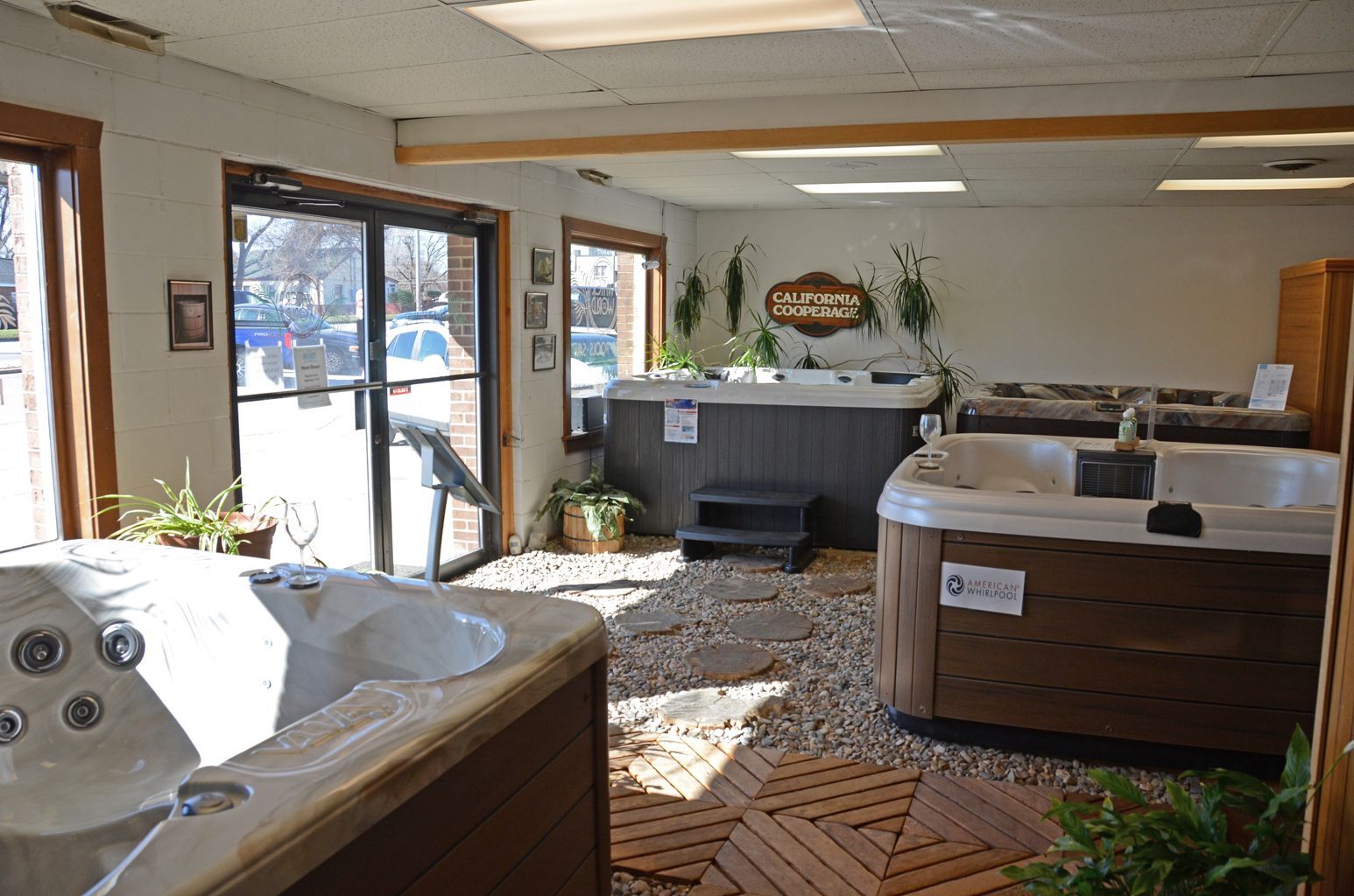 A room with a lot of hot tubs in it