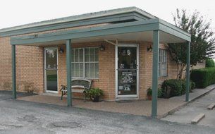 Rose-Rich Veterinary Clinic facility, 1970-2010