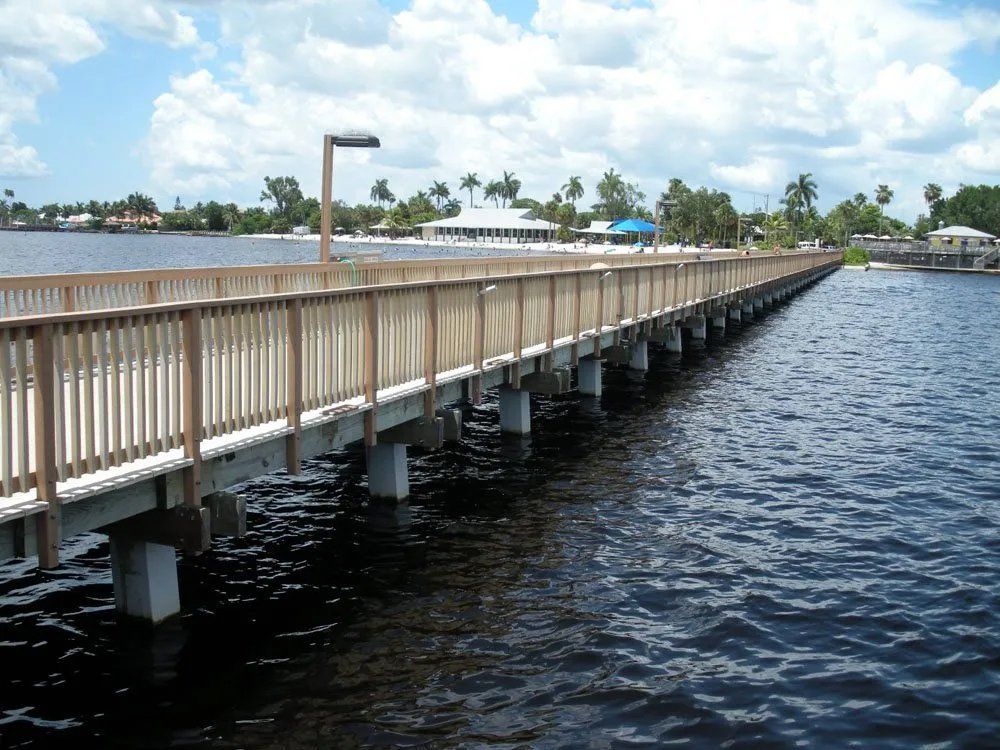 Fishing pier