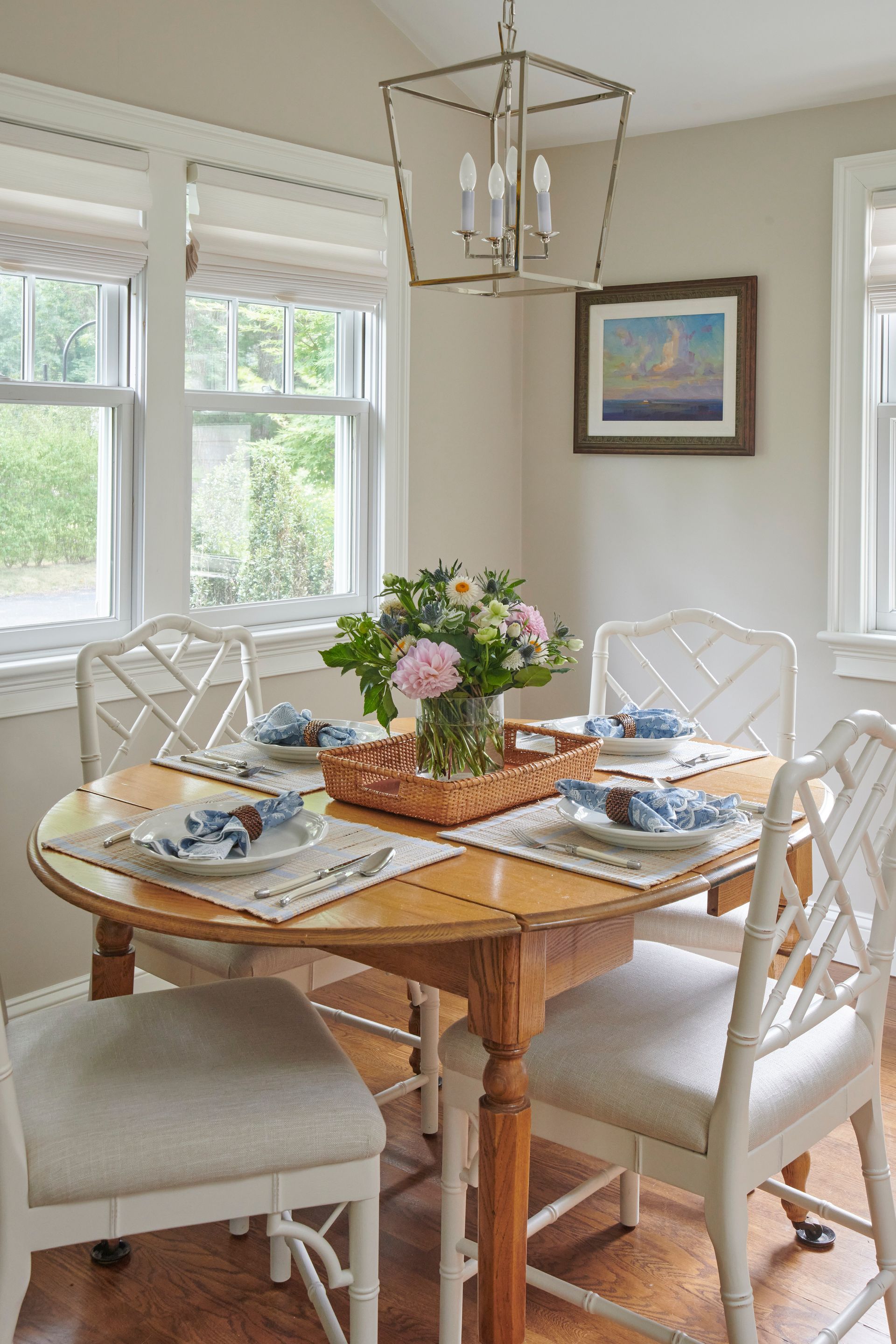 Beautiful dining table and chairs