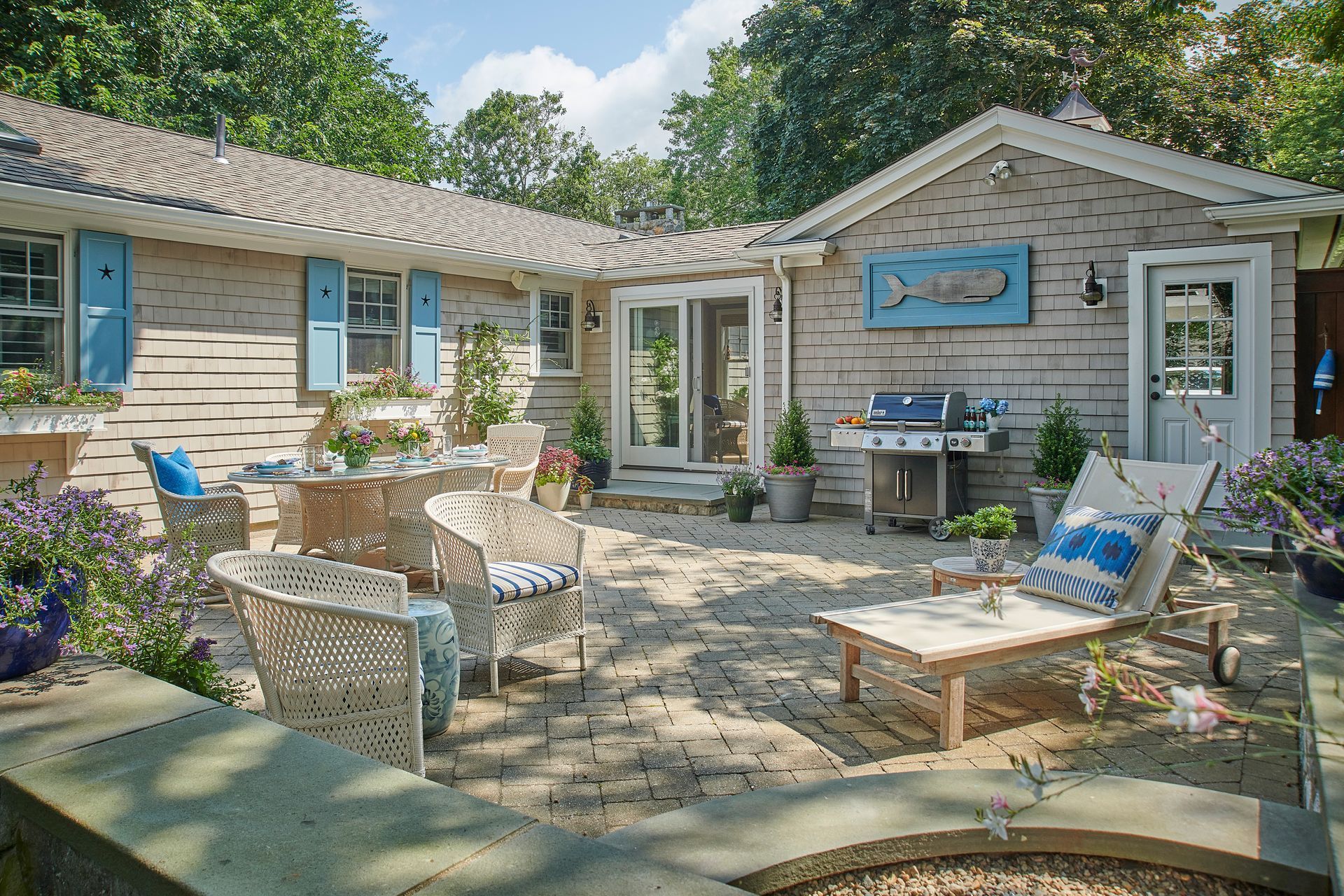 Osterville Cottage's patio