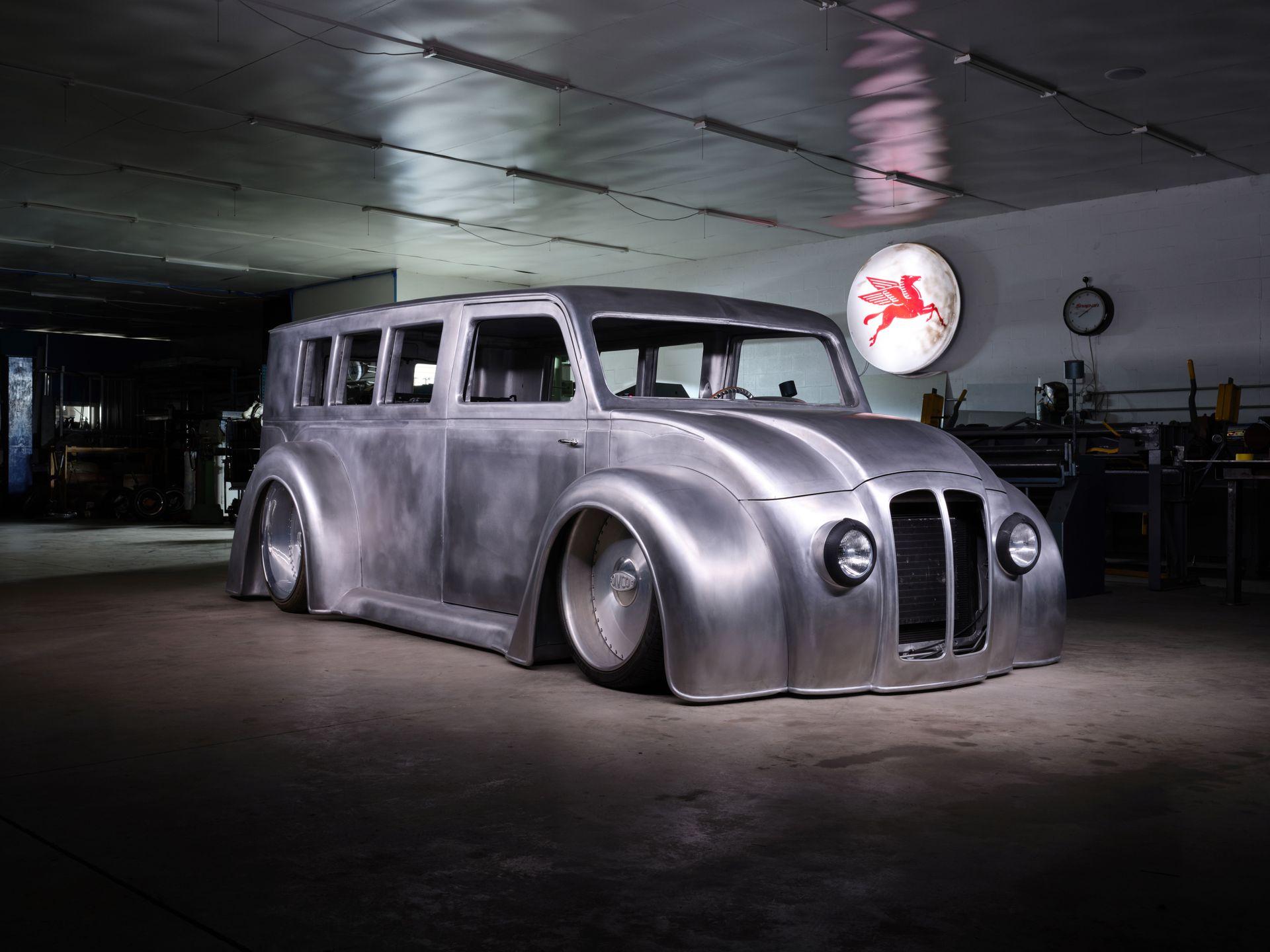 Auto restoration service