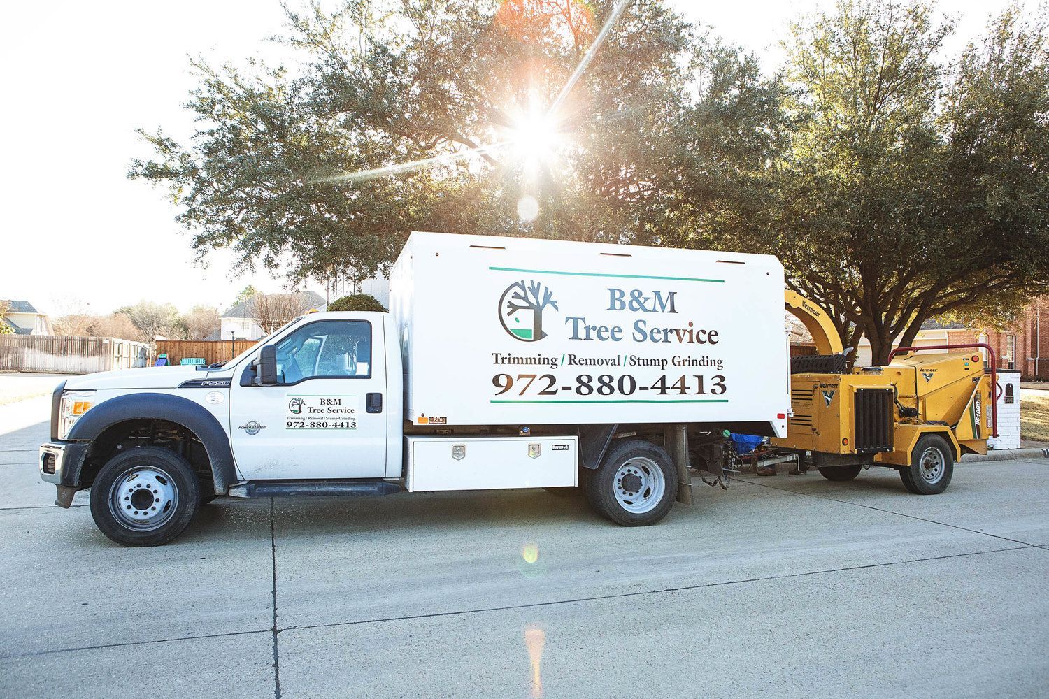 B&M service truck