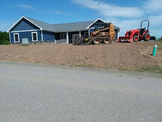 Experienced Landscaper and Excavator
