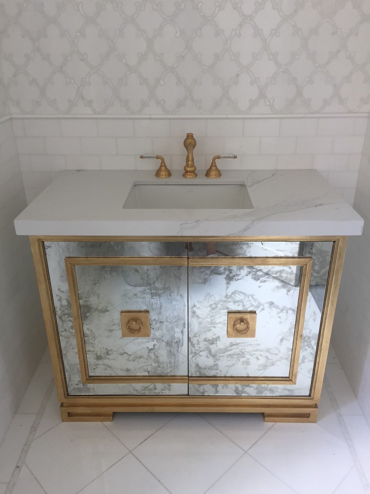 Charming bathroom sink