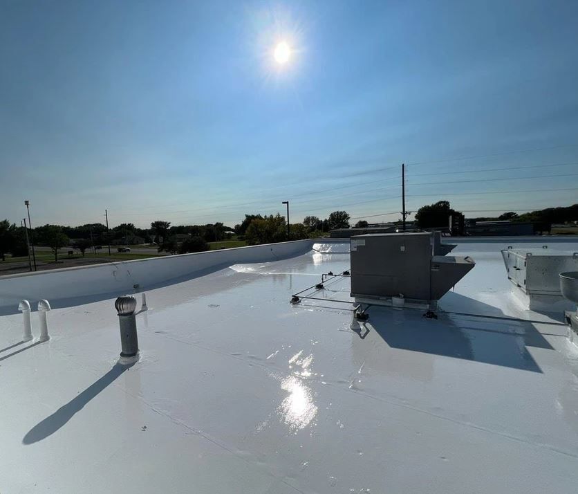 Single-ply roofing system installation