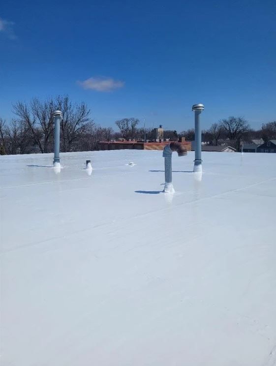 Single-ply roofing system installation