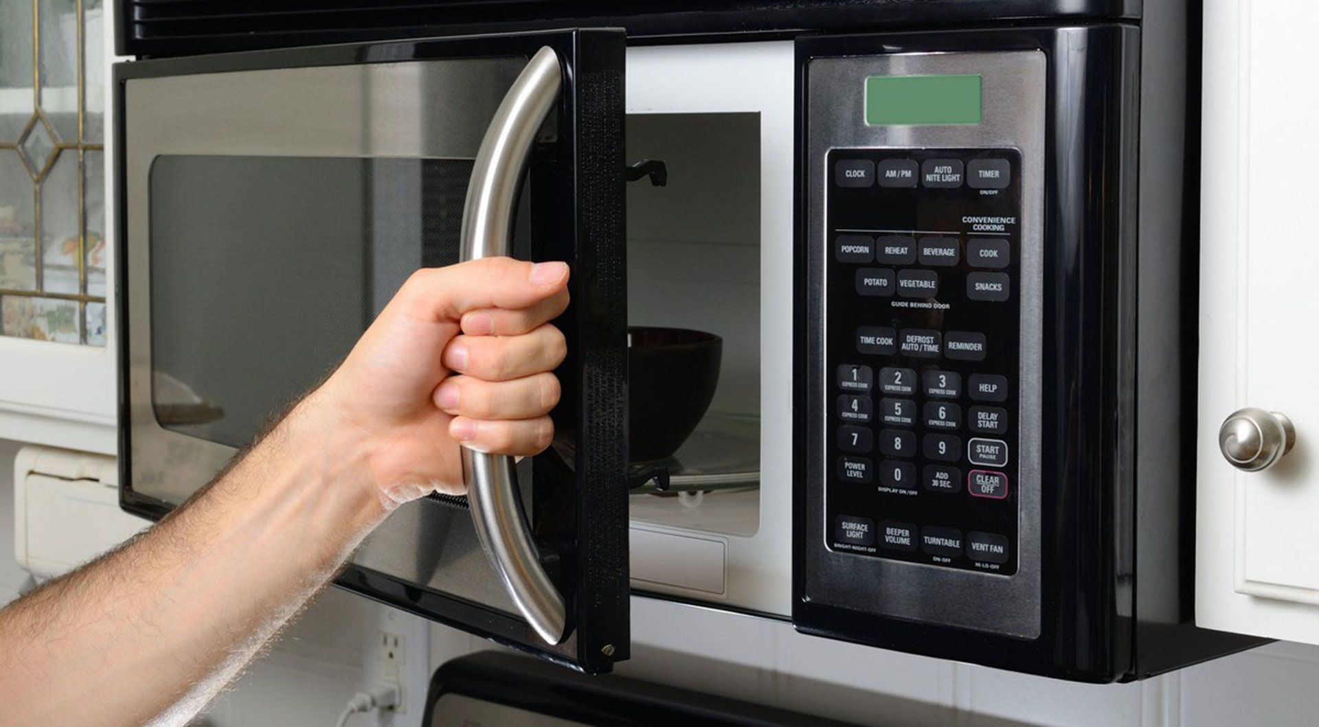 Microwave repair service