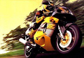 GSX-R750 Bike